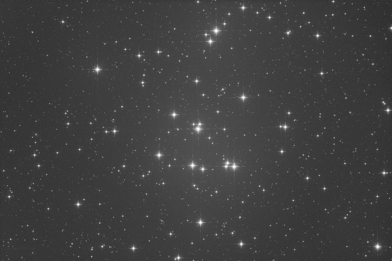 NGC 2632 - Beehive Cluster - R