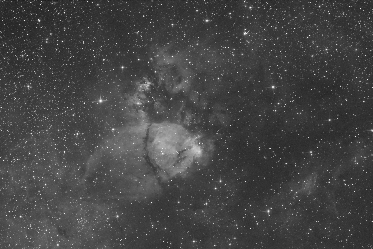 NGC 896 - R