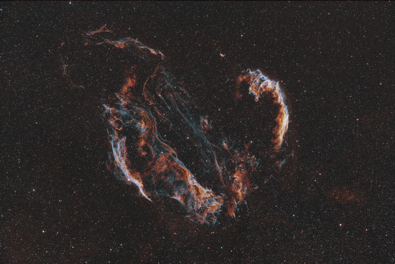 Veil Region SHOBlendSHOO Ha5nm 30x360s Oiii3nm 25x360s Sii35nm 17x360s Sii25nm 5x360s ESD LSPR Drizzled 1x DBE DSNRBlend QuickEdit jpg