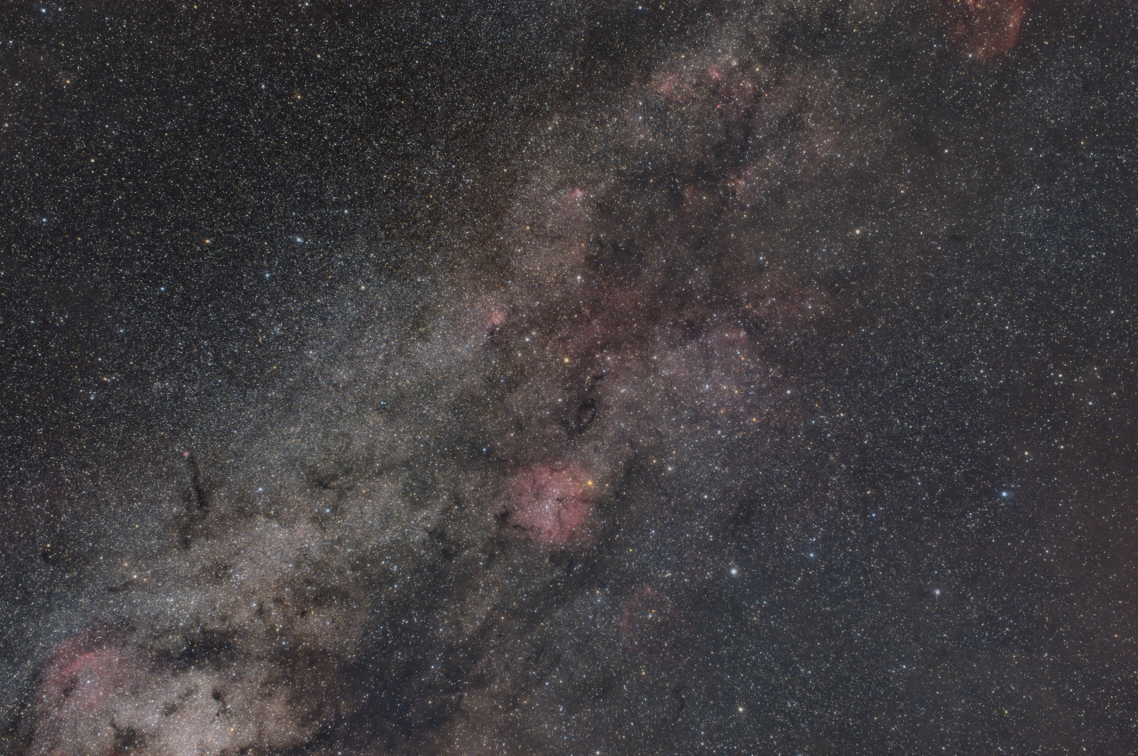Cepheus on Barnard 170 L3 27x360s ESD LN Drizzled 2x PCC QuickEdit LargeScaleEnh jpg