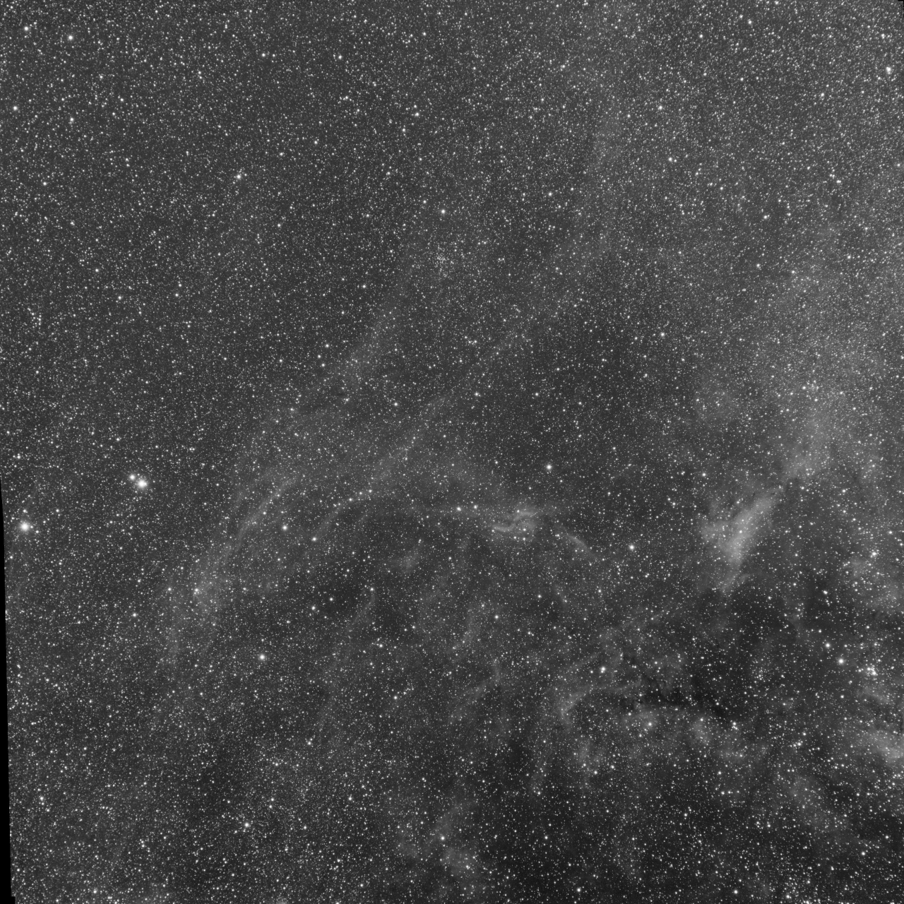 Cygnus near DWB111 - R