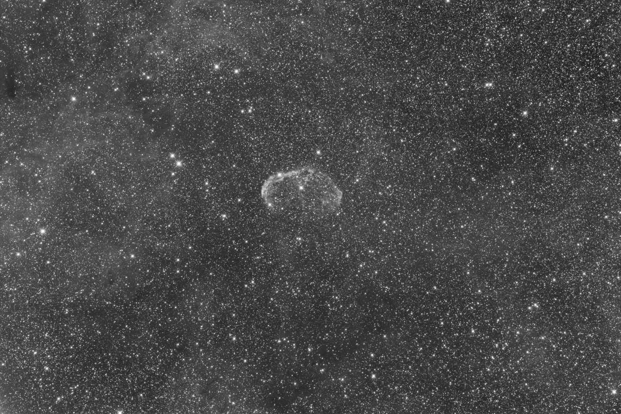 Crescent Nebula - R