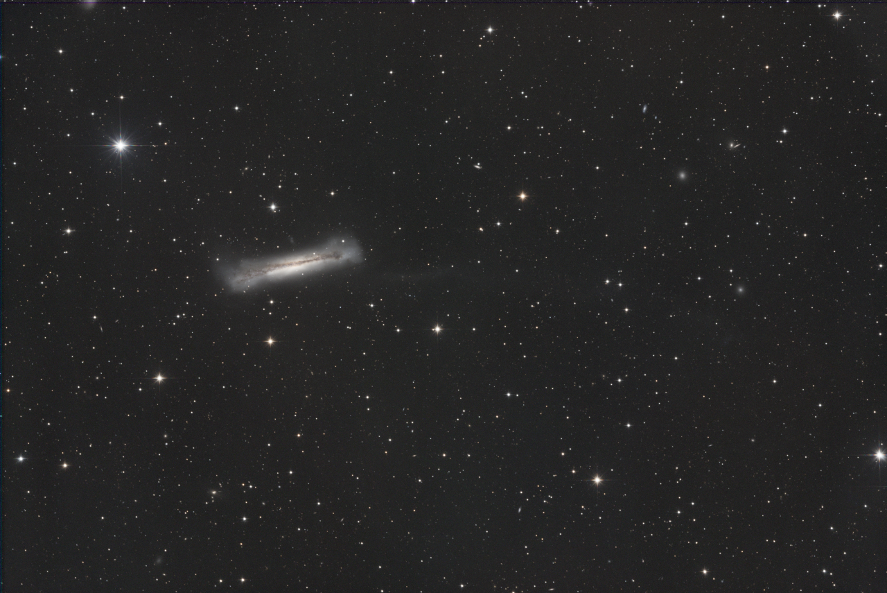 NGC 3628 - Hamburger Galaxy LRGB L 21x360s R 14x720s G 9x720s B 9x720s ESD DBE SCC HT DeepSNR jpg