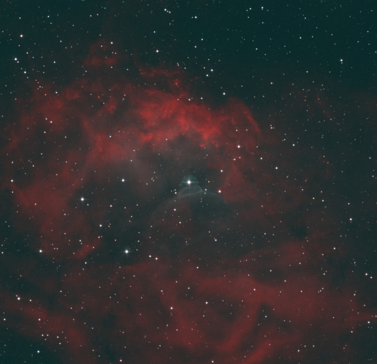 Sh2-261 - Lowers Nebula HOO Ha 47x360s Oiii 28x360s PSFSW ESD Crop SCC BlurX QuickEdit jpg